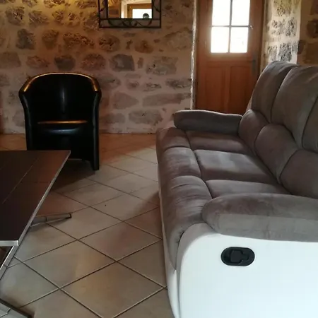 La Bergerie Au Domal 別荘
